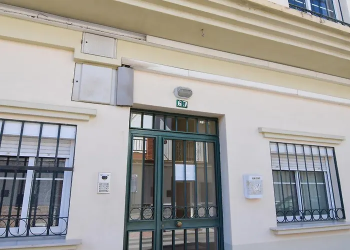 Апартаменти Letmalaga Confort *